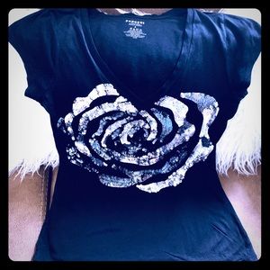 Black Express T-shirt w/ Silv & Gray Rose Sequin